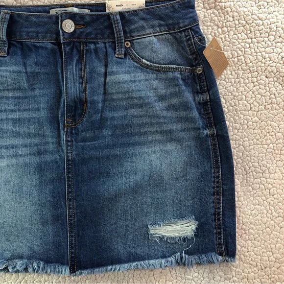 Mudd Women’s/Juniors FLX Stretch Size 9 Distressed Raw Hem Blue Jean Denim Skirt - Picture 5 of 12